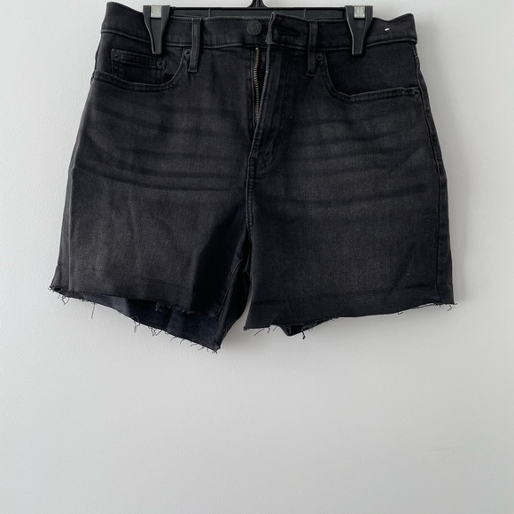 Calvin Klein Black Jean Shorts - size 28 - Picture 3 of 12